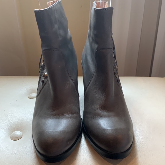 CHIO Studded Block Heels Gray Distressed Leather Ankle Boots Studded Boho 38 - Picture 2 of 8